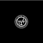 Two Vets Tripods logo